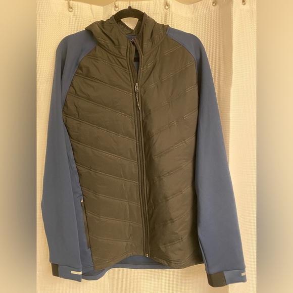 RUSSELL ACTIVE LIFE ZIP FRONT JACKET - SIZE L - NWT - Picture 1 of 9